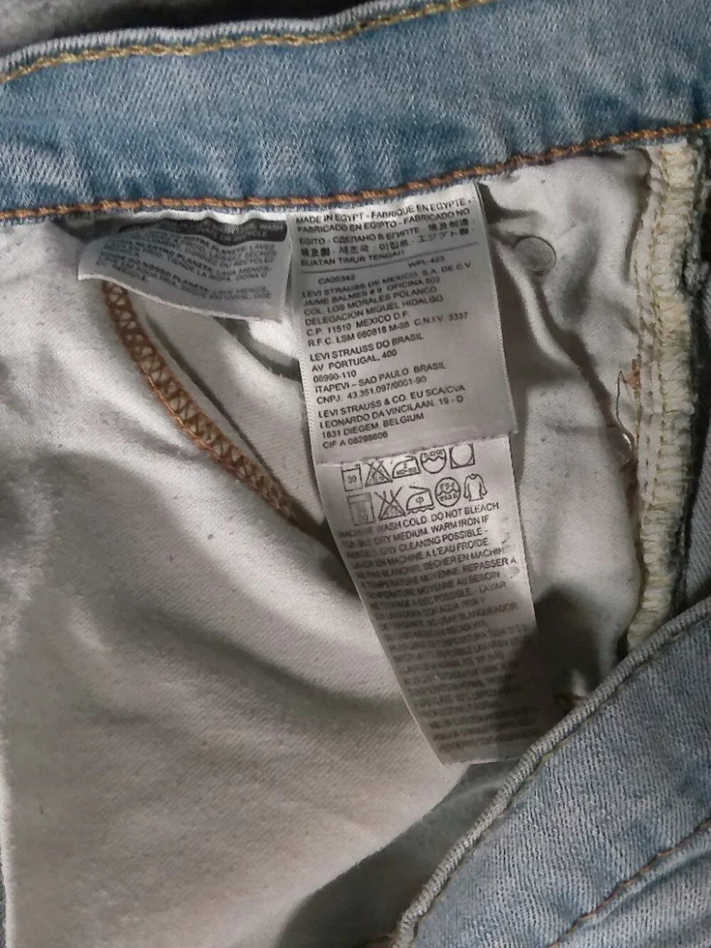 Levi’s 513 Jeans Mens 36x32 Actual 36x30 Slim Straight Light Wash Denim